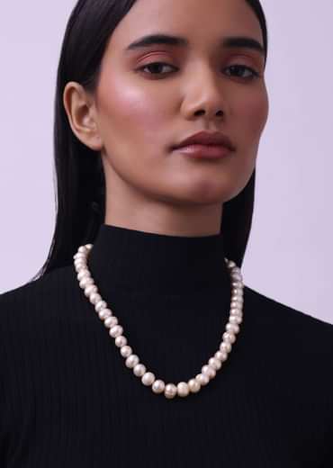 Single Layered Mother Of Pearls Mala Single Layered Mother Of Pearls Mala