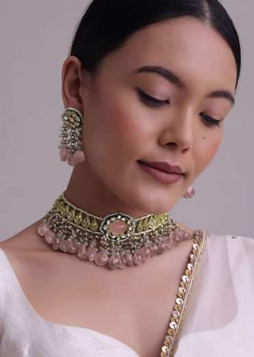 Voilet Toned Gold-Finish Kundan Choker Necklace Set With Colourful Meenakari Work In Mix Metal Voilet Toned Gold-Finish Kundan Choker Necklace Set With Colourful Meenakari Work In Mix Metal