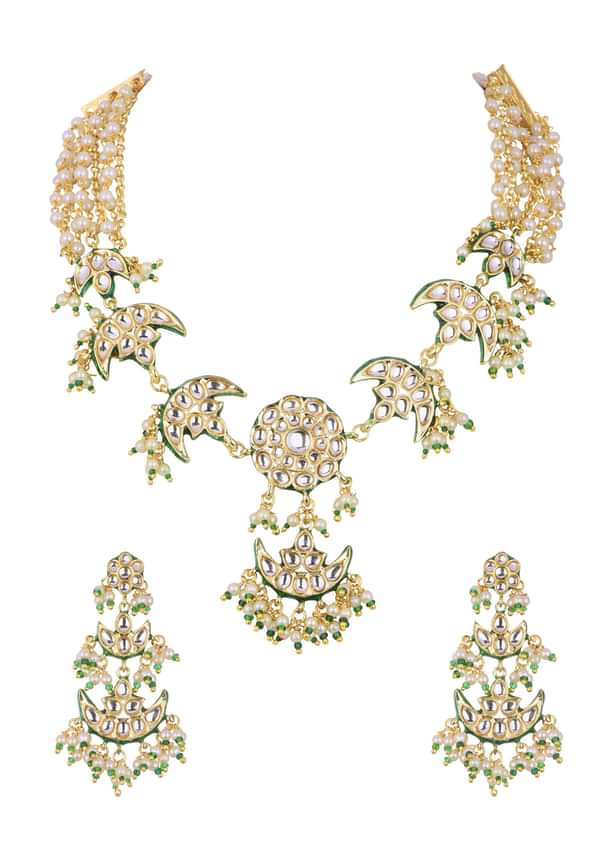 Gold Finish Green Kundan Necklace Set With Beads And Pearls