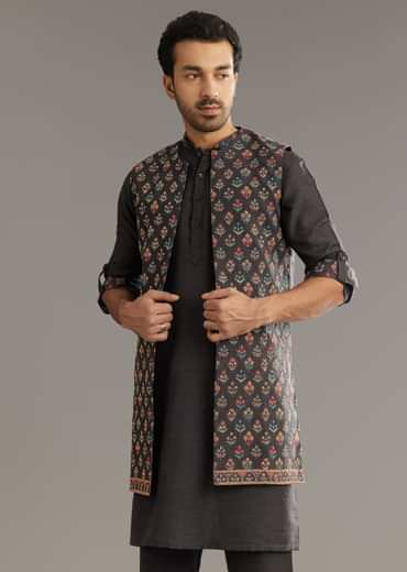 Black Cotton Silk Kurta Set With Symmetric Floral Threadwork