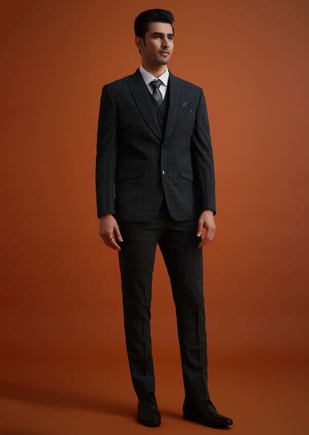 Dark Grey Tuxedo And Pant Set With Checkered Detail Dark Grey Tuxedo And Pant Set With Checkered Detail