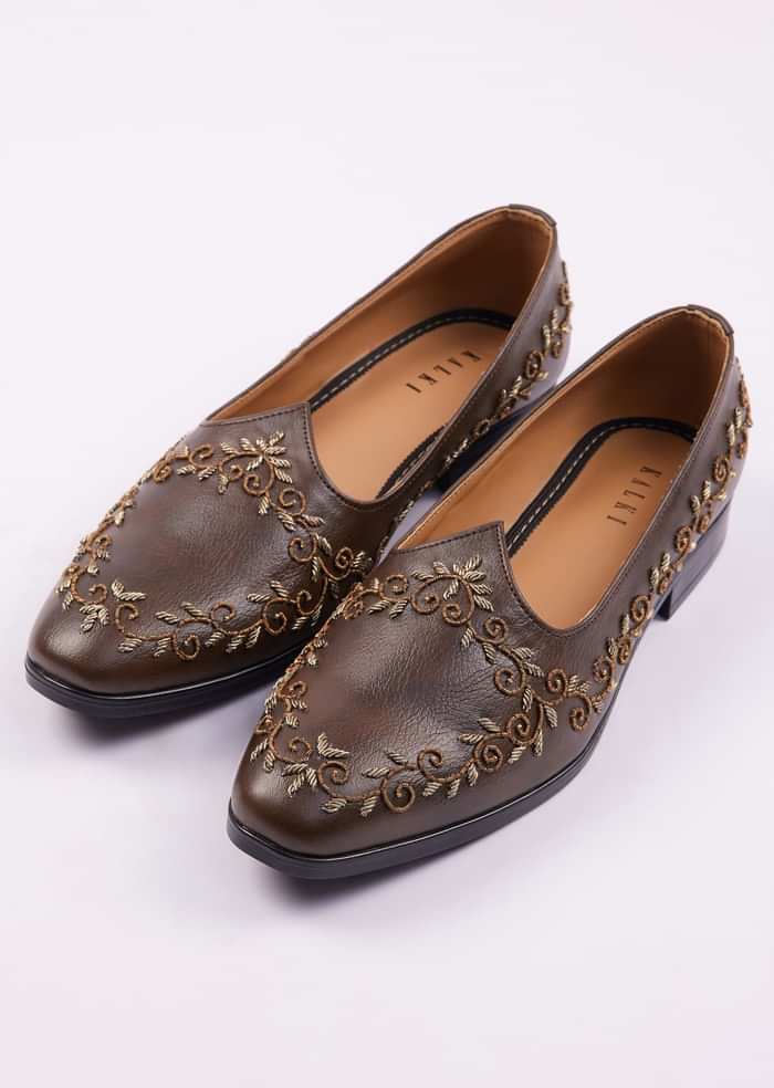 Dark Brown Zardosi Work Juttis For Men