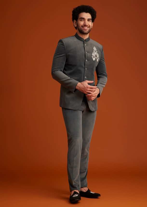 Grey Bandhgala With Embroidered Crest Grey Bandhgala With Embroidered Crest