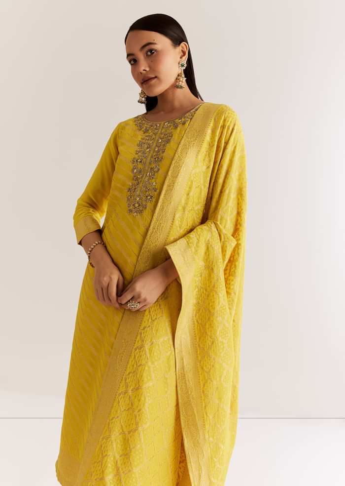 Yellow Banarasi Georgette Kurta Set With Zardosi And Cutdana Work