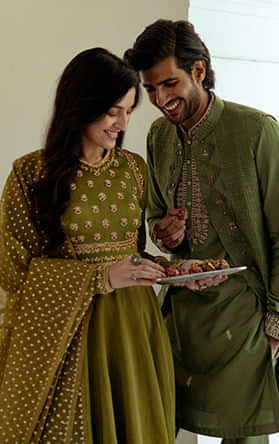 <p>Haldi | Mehendi</p>