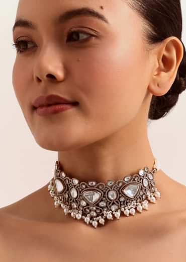 Silver And White Victorian Kundan Choker Set In Mix Metal