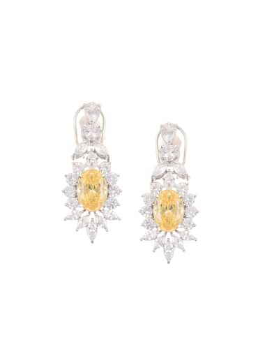 Silver Finish Elizabethian Necklace Set with Champagne Oval Stone and Faux diamonds