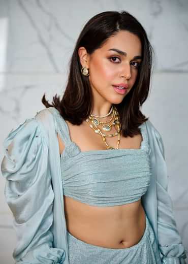Sky Blue Back Open Blouse With Draped Skirt And Puff Jacket