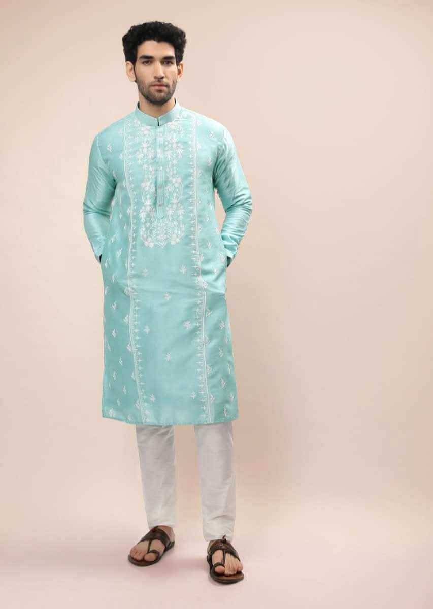 Sky Blue Kurta Set In Silk With Lucknowi Thread Embroidered Floral Jaal Online - Kalki Fashion