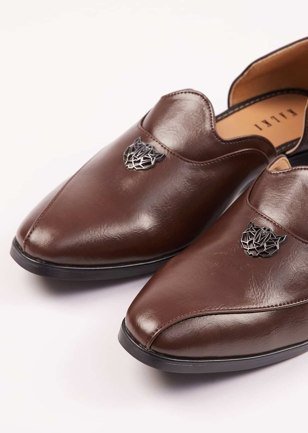 Tan Brown Glossy Juttis For Men