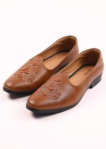 Tan Brown Jutti With Handwork