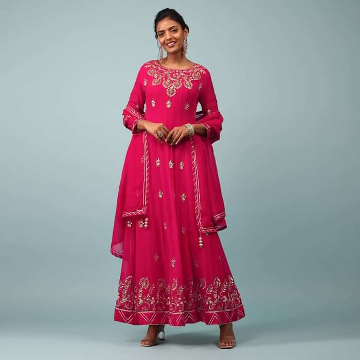 Teaberry Pink Embroidered Anarkali Suit In Georgette