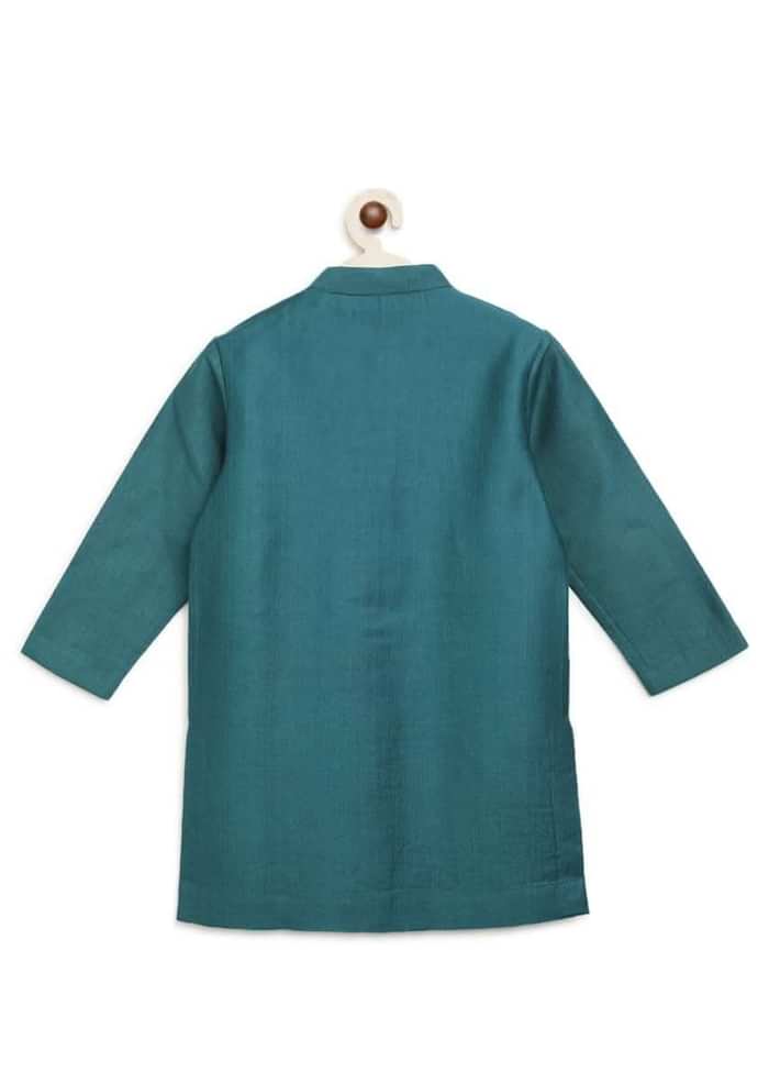 Kalki Boys Teal Kurta Set With Elephant Motifs And Green Nehru Jacket With Kantha Work By Tiber Taber
