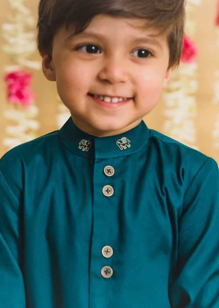Kalki Boys Teal Kurta Set With Elephant Motifs And Green Nehru Jacket With Kantha Work By Tiber Taber
