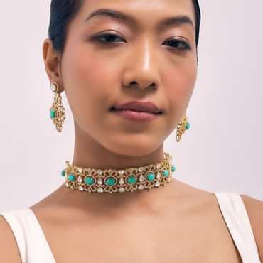 Turquoise Gold Finish Choker Set With Kundan Work