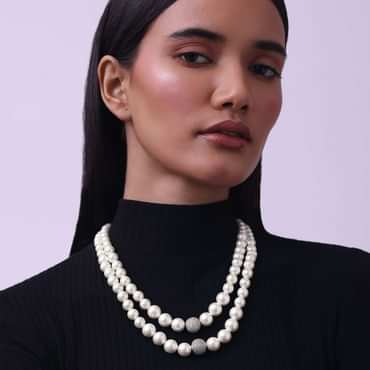 Two Layered Pearl Mala With A Zircon Bead In The Middle