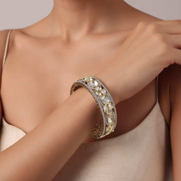 Two Tone Finish Bangle With Studded Kundan Polki