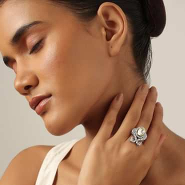 Two Tone Ring With Uncut Polki And White Zirconia