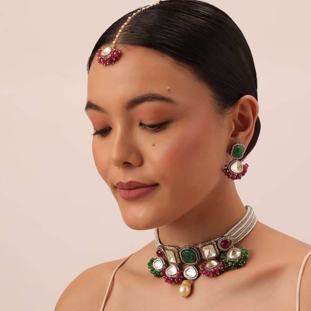 Two Tone Victorian Necklace Set With Mangtikka Two Tone Victorian Necklace Set With Mangtikka