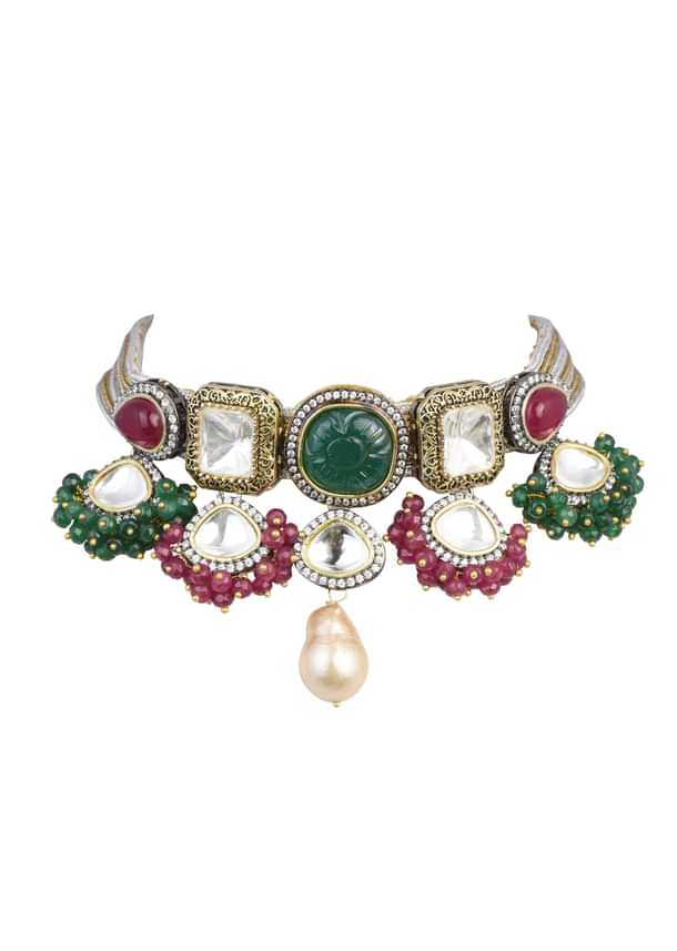 Two Tone Victorian Necklace Set With Mangtikka Two Tone Victorian Necklace Set With Mangtikka
