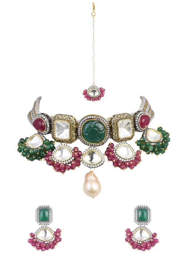 Two Tone Victorian Necklace Set With Mangtikka Two Tone Victorian Necklace Set With Mangtikka