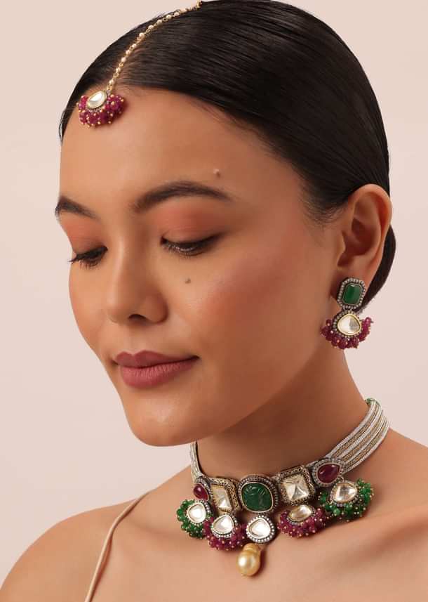 Two Tone Victorian Necklace Set With Mangtikka Two Tone Victorian Necklace Set With Mangtikka