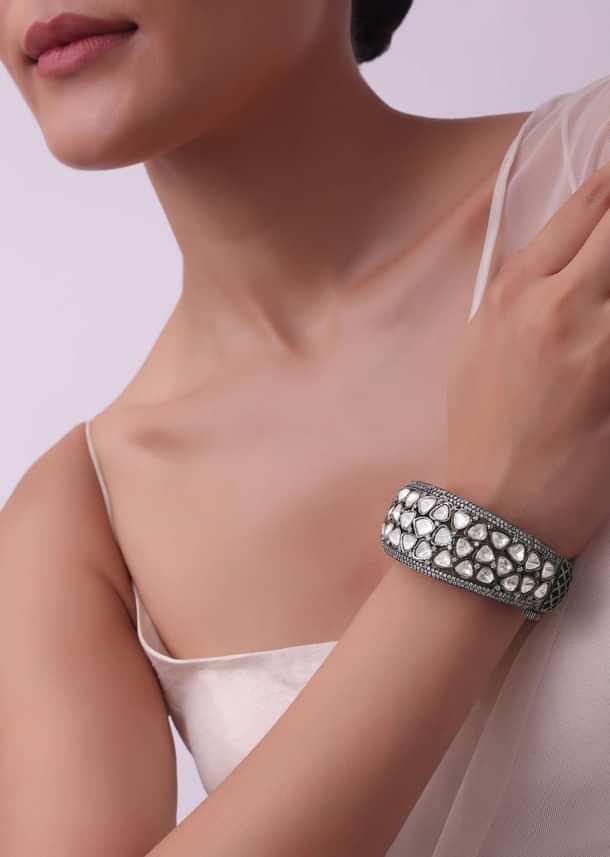 Two Tone Victorian Style Kada In Fusion Style Two Tone Victorian Style Kada In Fusion Style