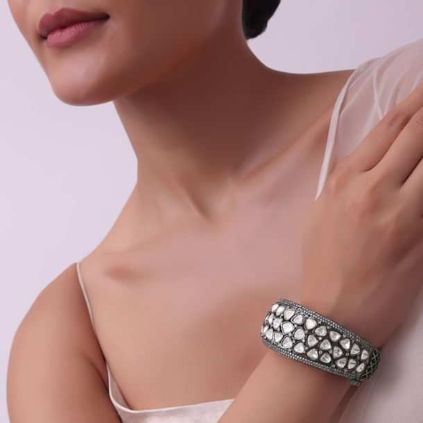 Two Tone Victorian Style Kada In Fusion Style Two Tone Victorian Style Kada In Fusion Style