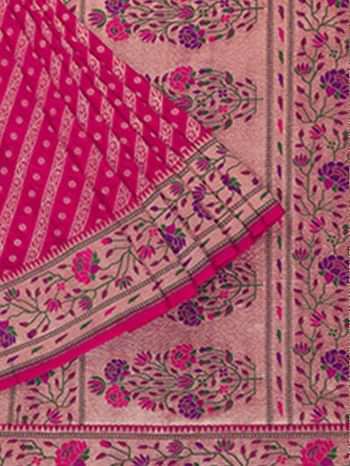 <p>Banarasi Sarees</p>