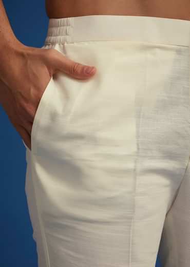 White Cotton Kurta Set With Embroidered Pocket And Collar