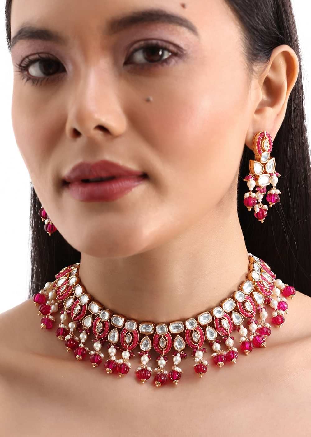 White And Red Short Kundan Necklace Set In Mix Metal