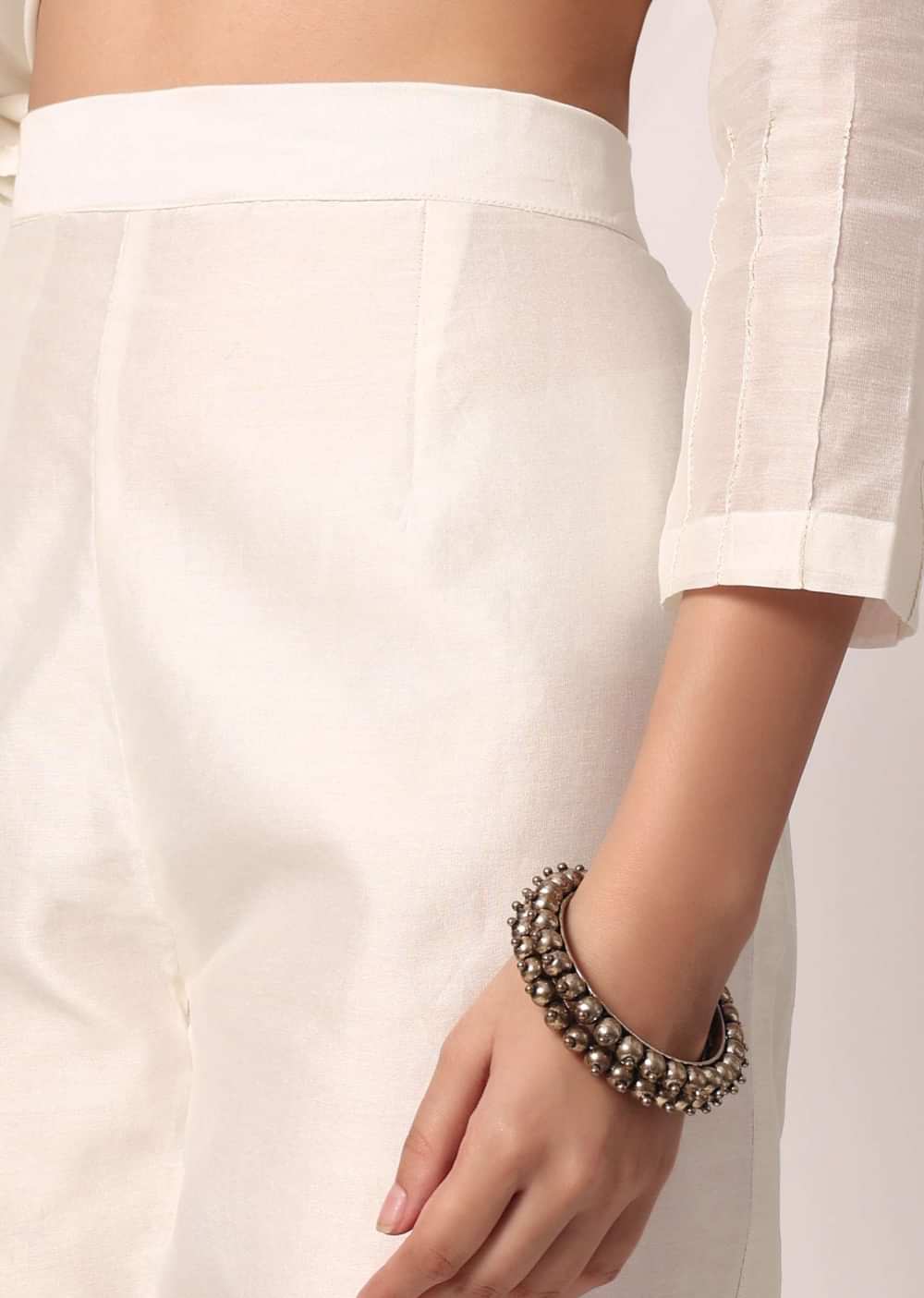 White Cotton Pant Set With Thread Motifs