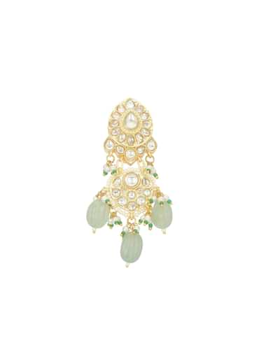 White Kundan Pendant Choker Set With Pearls