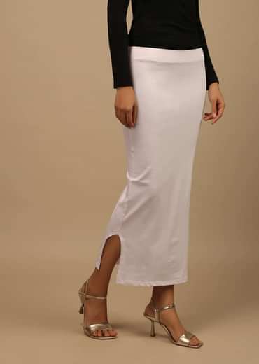 White Shapewear Saree Petticoat In Cotton Lycra With Elastic Waistband And Slit