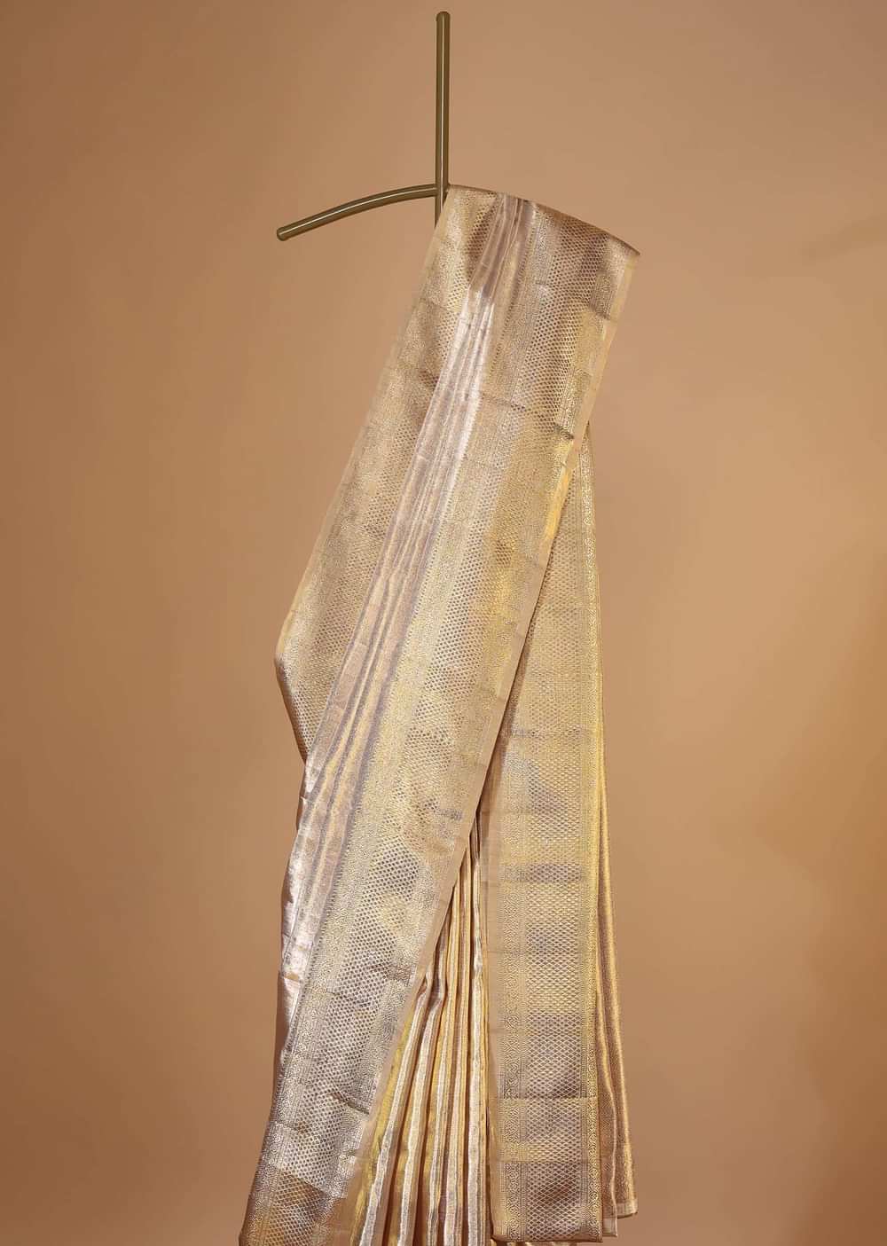 Beige White Kanjivaram Saree In Tissue Fabric With 7gm Real Zari And Unstitched Blouse