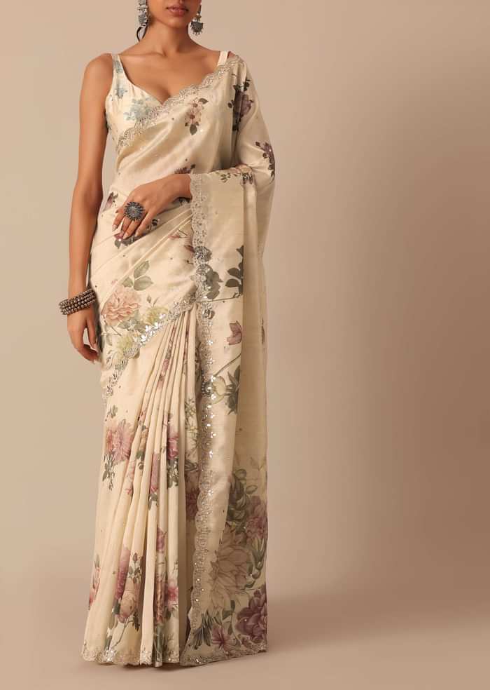 White Tussar Saree With Scallop Border And Unstitched Blouse Piece