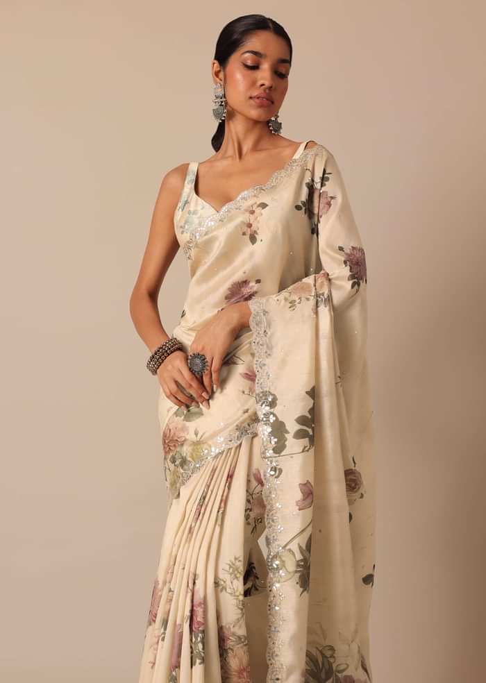 White Tussar Saree With Scallop Border And Unstitched Blouse Piece