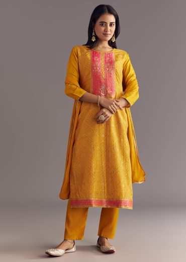 Yellow Bandhani Print Dola Silk Zardosi Kurta Set With Dupatta