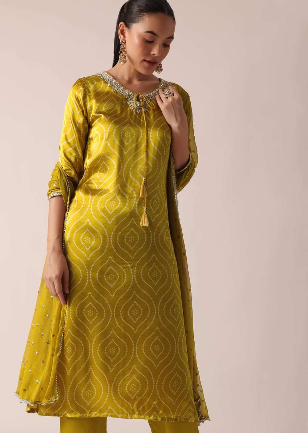 Yellow Kurta Set In Satin With Foil Mirror Work