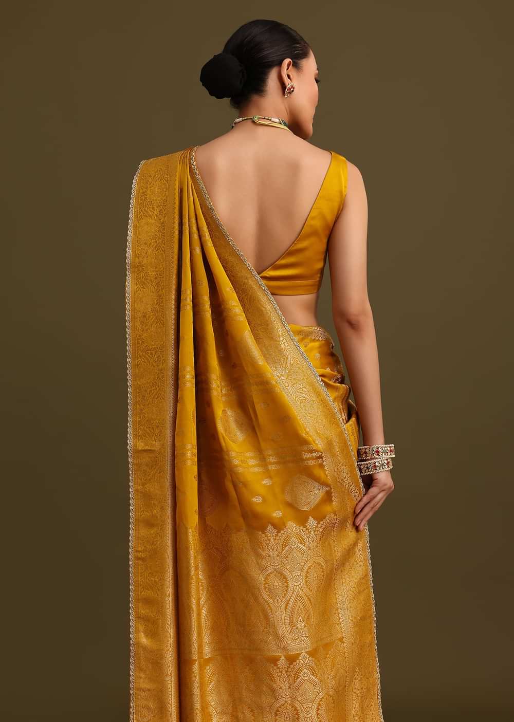Yellow Zari Weave Saree With Unstitched Blouse